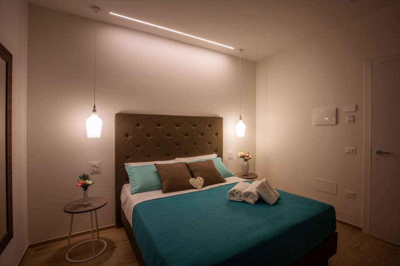 B&B Rais Luxury Rooms 维耶斯泰 外观 照片