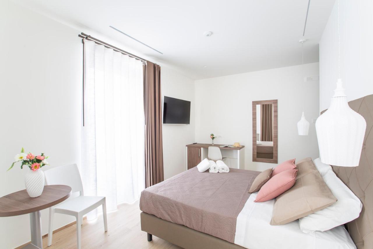 B&B Rais Luxury Rooms 维耶斯泰 外观 照片