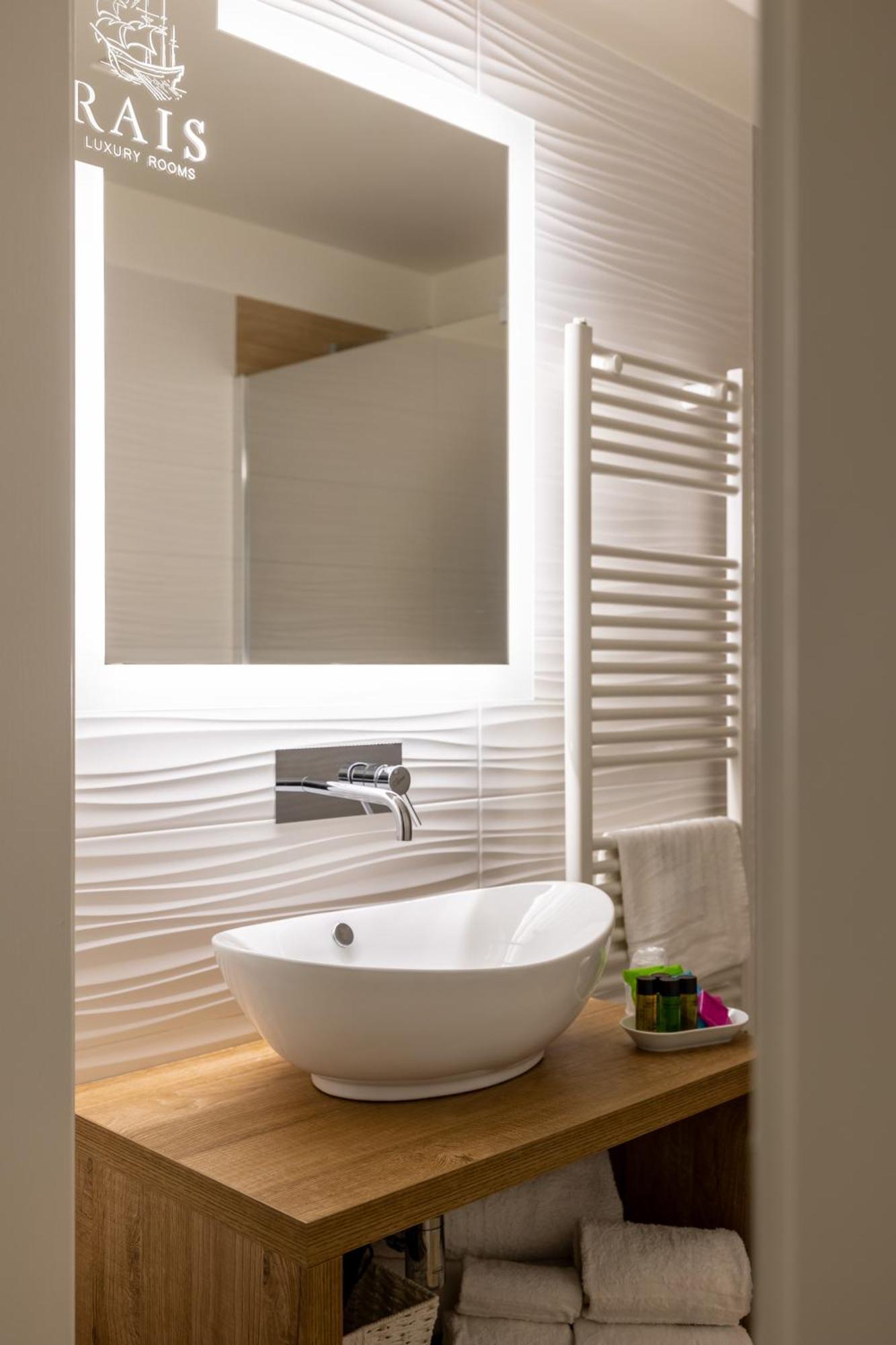 B&B Rais Luxury Rooms 维耶斯泰 外观 照片